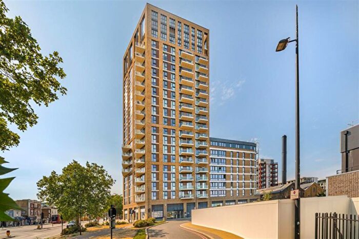 1 Bedroom Flat To Rent In Plumstead Road, Royal Arsenal, SE18