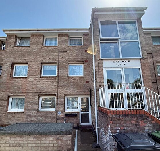 2 Bedroom Apartment For Sale In Nash Square, Birmingham, B42