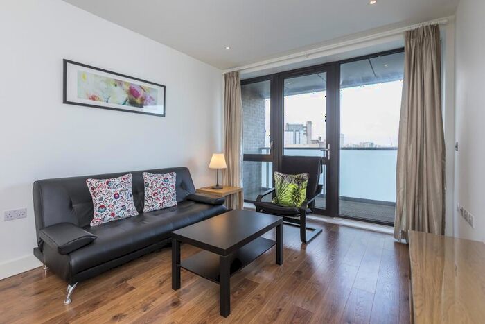 2 Bedroom Apartment To Rent In New Village Avenue, E14