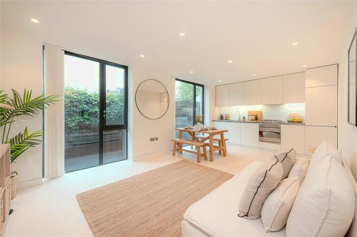 2 Bedroom Apartment To Rent In Oval Road, London, NW1