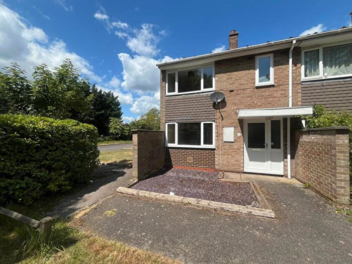 3 Bedroom Semi-Detached House To Rent In Coleridge Court, Clinton Park, Tattershall, LN4