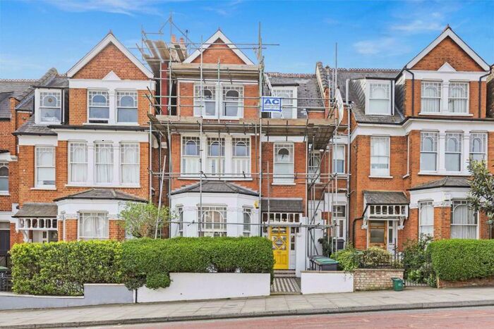 2 Bedroom Flat To Rent In Alexandra Park Road, London, N10
