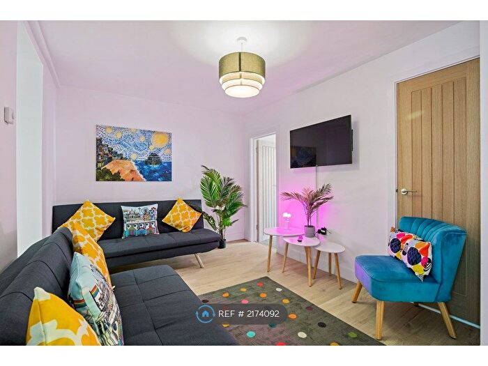 2 Bedroom Flat To Rent In Richmond Place, Brighton, BN2