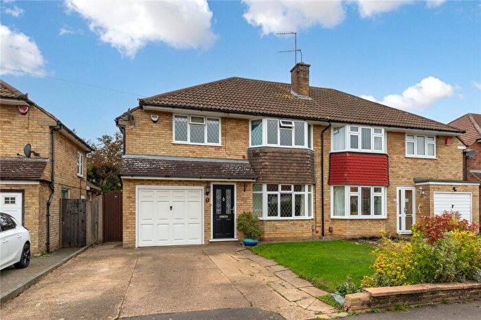 3 Bedroom Semi-Detached House For Sale In Mountgrace Road, Luton, Bedfordshire, LU2