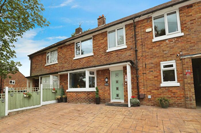 4 Bedroom Terraced House For Sale In Edgeworth Avenue, Bolton, BL2