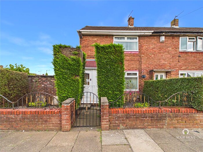 2 Bedroom End Of Terrace House For Sale In Chiswick Square, Sunderland, Tyne And Wear, SR5