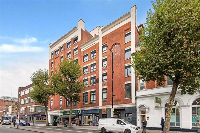 2 Bedroom Flat To Rent In Bethnal Green Road, City View House, E2