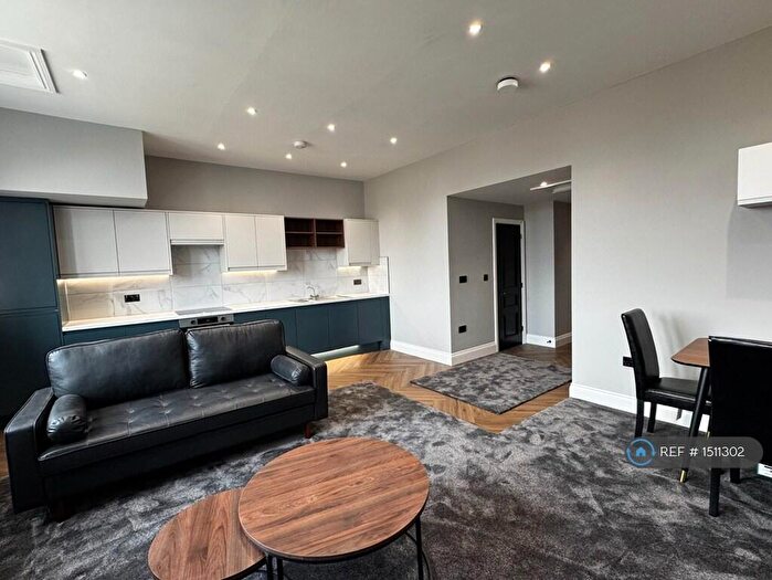 1 Bedroom Flat To Rent In Stephenson Place, Chesterfield, S40