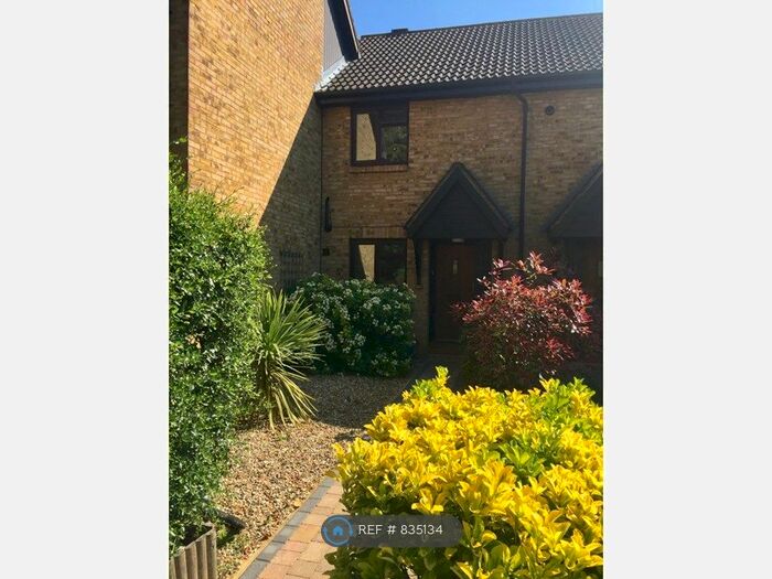 2 Bedroom Terraced House To Rent In Foxwood Close, Feltham, TW13