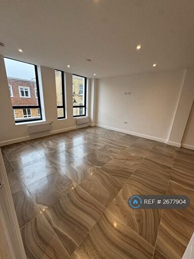 2 Bedroom Flat To Rent In London Street, Basingstoke, RG21