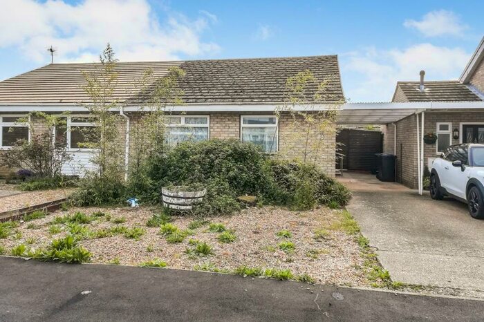 2 Bedroom Semi-Detached Bungalow For Sale In Meadowcroft, Stretham, Ely, Cambridgeshire, CB6
