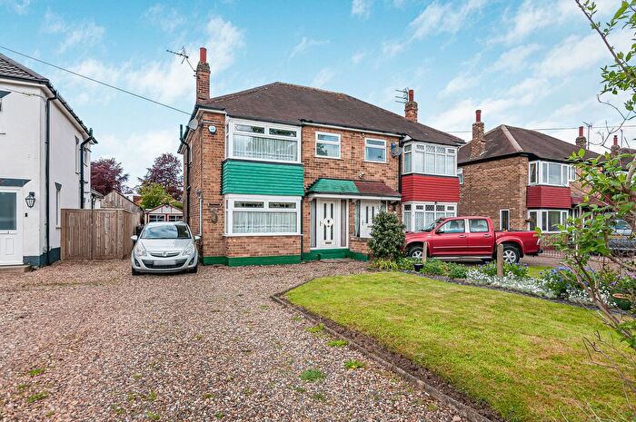 3 Bedroom Semi-Detached House For Sale In Lowfield Road, Anlaby, Hull, East Riding Of Yorkshire, HU10