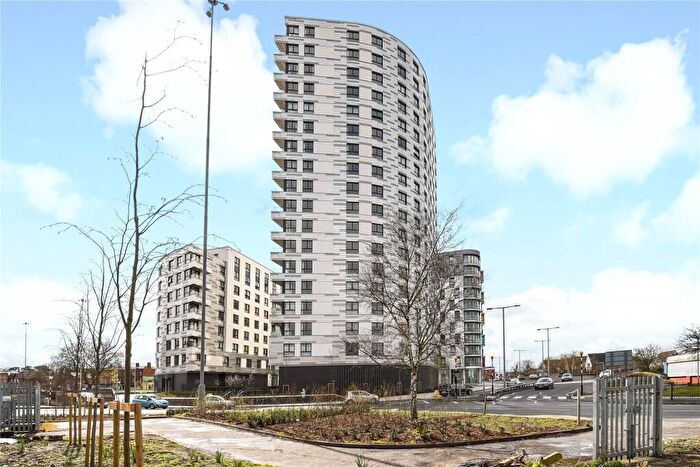 1 Bedroom Flat To Rent In Hewitt, Alfred Street, Reading, Berkshire, RG1