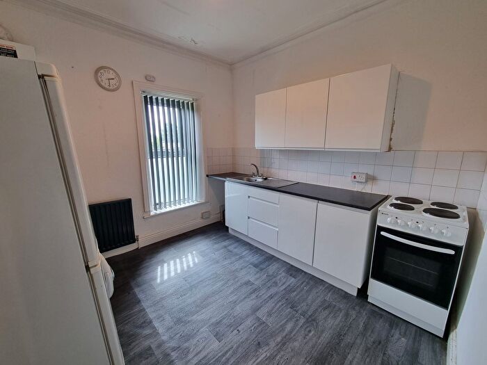 1 Bedroom Flat To Rent In Belmont Street, Oldham, OL1