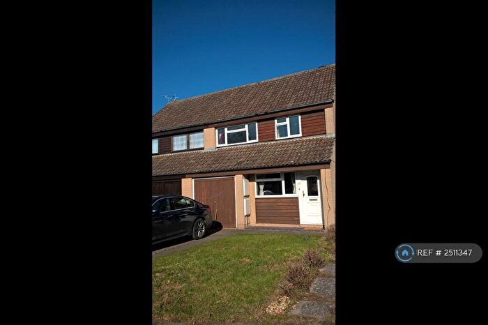 3 Bedroom Terraced House To Rent In Evergreen Drive, Calcot, Reading, RG31