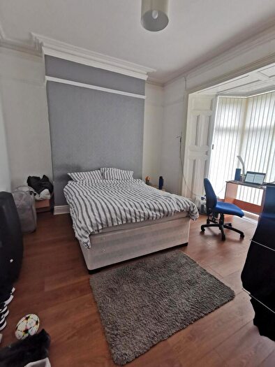 5 Bedroom House To Rent In King Edwards Road, Brynmill, Swansea, SA1