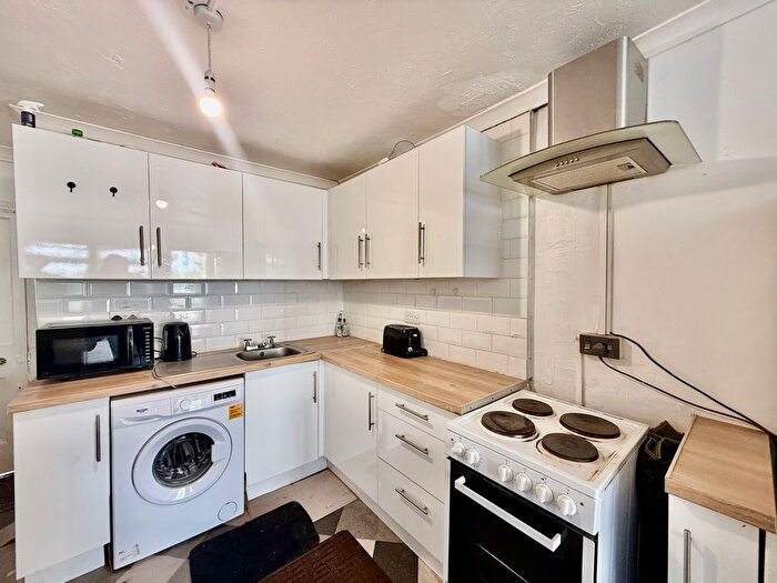 1 Bedroom Studio To Rent In Somers Road, Southsea, PO5