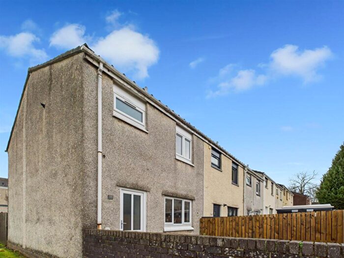 3 Bedroom End Of Terrace House For Sale In Sempill Avenue, Erskine, PA8