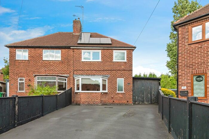 3 Bedroom Semi-Detached House For Sale In Bingley Close, Nottingham, Nottinghamshire, NG8