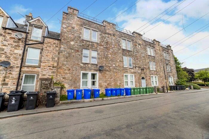 2 Bedroom Flat To Rent In Bridgehaugh Road, Stirling, FK9