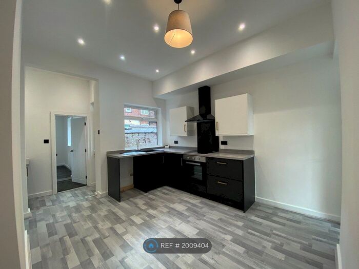 3 Bedroom Terraced House To Rent In Rothwell Street, Failsworth, Manchester, M35