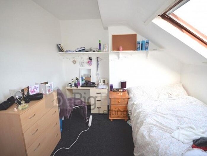 6 Bedroom House To Rent In Norwood Terrace, Leeds, LS6