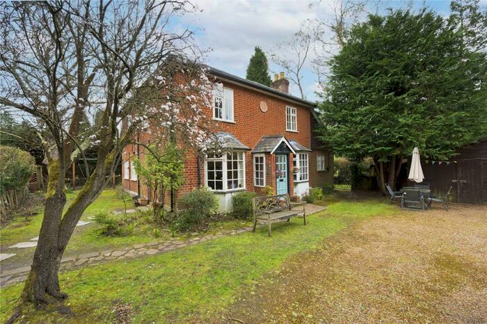 4 Bedroom Detached House To Rent In Lucas Green Road, West End, Woking, GU24