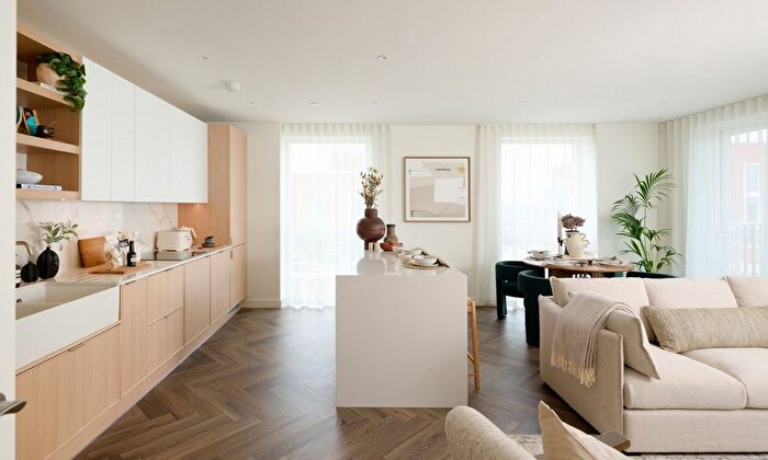 2 Bedroom Flat For Sale In Lindley House, Silkstream, Hendon, NW9