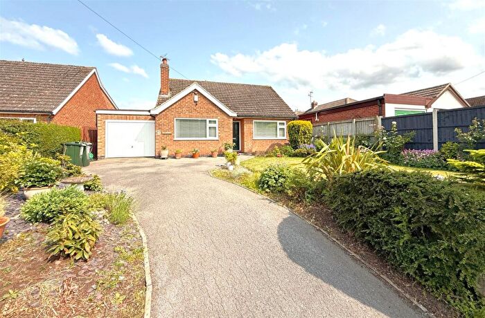 2 Bedroom Detached Bungalow For Sale In Dark Lane, Bingham, NG13