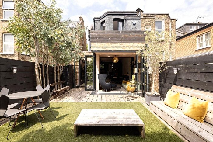 4 Bedroom Terraced House To Rent In Keslake Road, Queen's Park, London, NW6