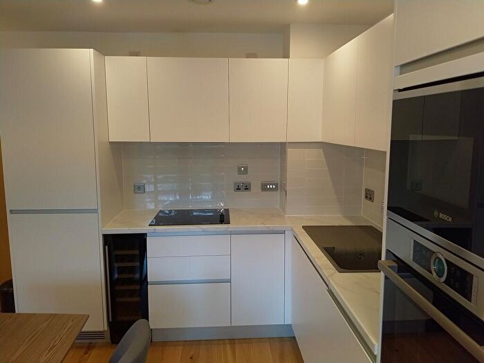 1 Bedroom Flat For Sale In Communication Row, Birmingham, West Midlands, B15
