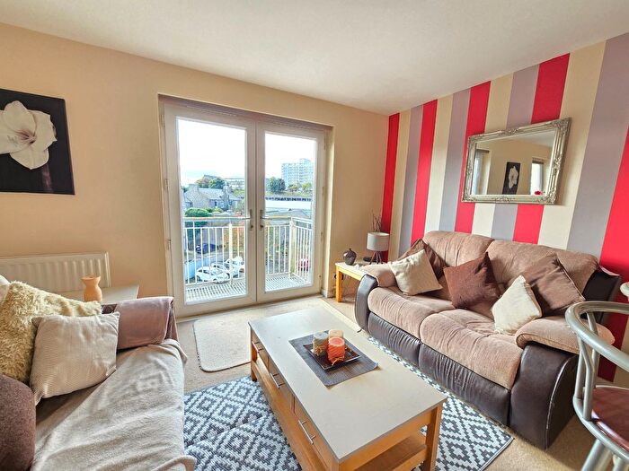 2 Bedroom Flat To Rent In King Street, City Centre, Aberdeen, AB24