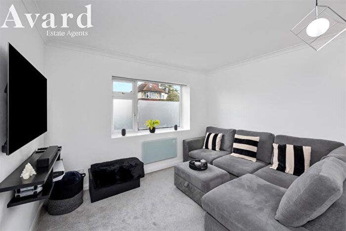 1 Bedroom Flat For Sale In Bruce Avenue, Worthing, BN11