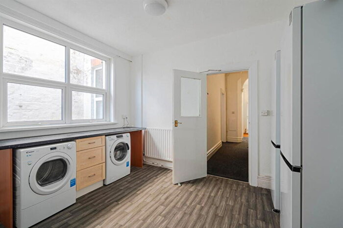 1 Bedroom House Of Multiple Occupation To Rent In Walpole Road, Bournemouth, BH1