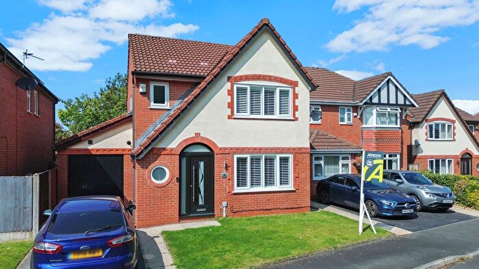 3 Bedroom Detached House For Sale In Hartford Green, Westhoughton, BL5