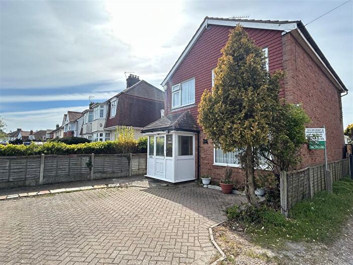 3 Bedroom Detached House To Rent In London Road, Clacton-On-Sea, CO15