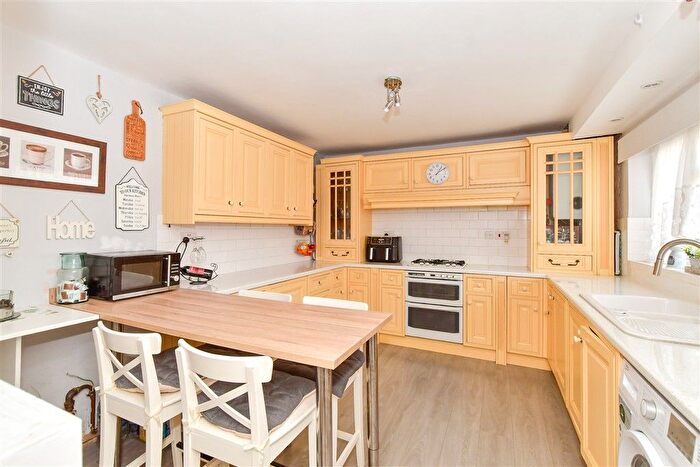 3 Bedroom End Of Terrace House For Sale In Longmead, Pitsea, Basildon, Essex, SS13