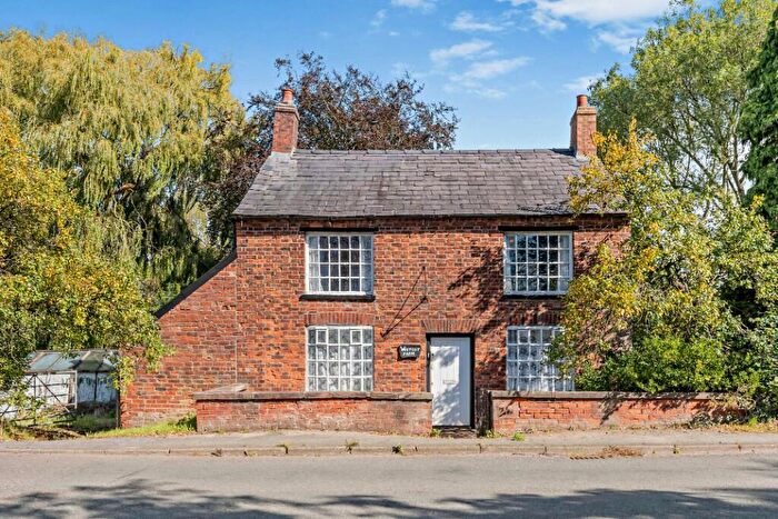 3 Bedroom Farm House For Sale In Newcastle Road, Sandbach, Cheshire, CW11