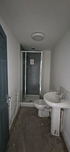2 Bedroom Apartment To Rent In / Woodland Terrace Flat, PL4
