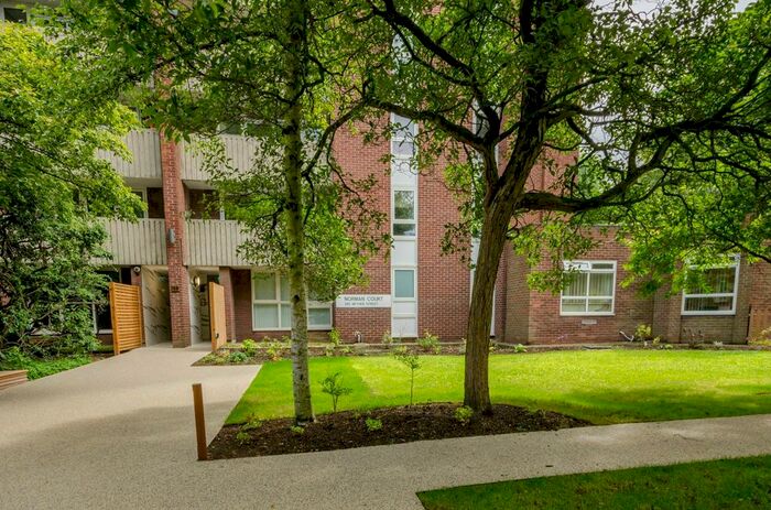 2 Bedroom Flat To Rent In Nether Street, Finchley, London, N3