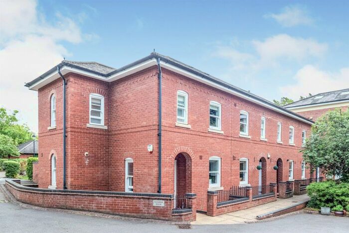 3 Bedroom Property To Rent In Leamside House, Lucas Court, Leamington Spa, CV32