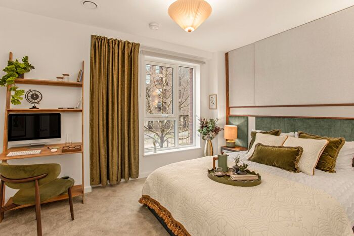 1 Bedroom Flat For Sale In Tandy Place, London, E20