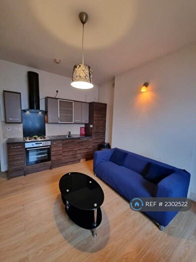 1 Bedroom Flat To Rent In Querneby Road, Nottingham, NG3