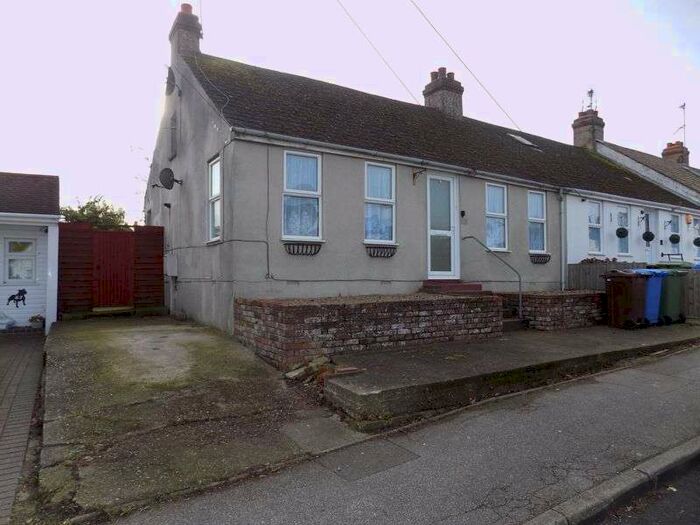 2 Bedroom Property To Rent In Queens Road, Sheerness, ME12