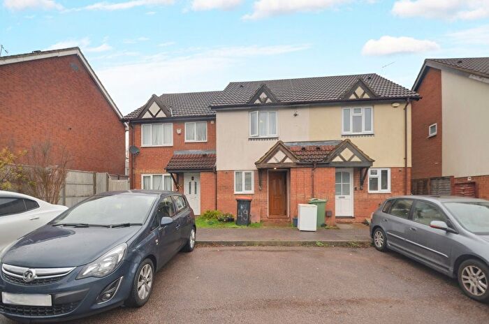 2 Bedroom Property For Sale In Chalkdown, Luton, LU2