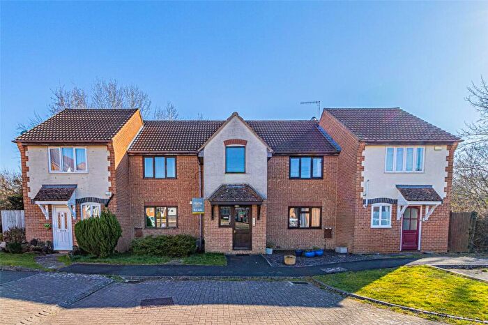 1 Bedroom Apartment For Sale In Chatsworth Road, Abbey Meads, Swindon, SN25