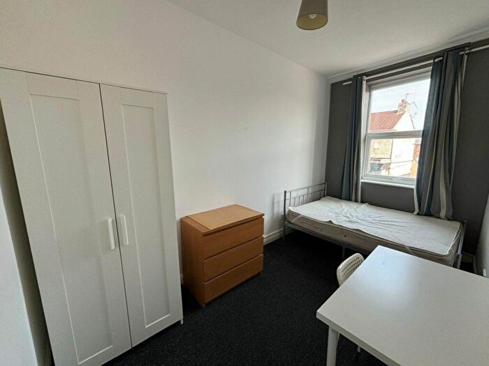 6 Bedroom House To Rent In Lawrence Road, Liverpool, Merseyside, L15