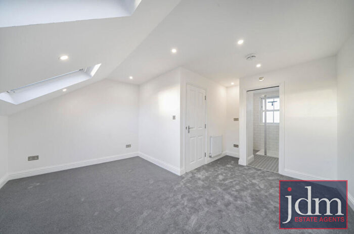 6 Bedroom Maisonette To Rent In Lee Road, London, SE3