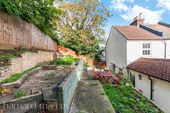 2 Bedroom End Of Terrace House For Sale In Beaconsfield Place, Epsom, KT17
