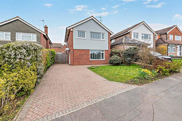 3 Bedroom Detached House For Sale In The Almonds, Bearsted, Maidstone, ME14